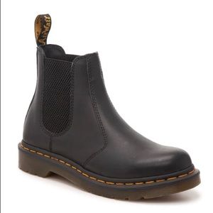 Dr Martens black Chelsea boot